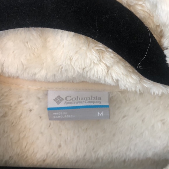 Like new Columbia cream three quarter zip up with pockets - Picture 2 of 6